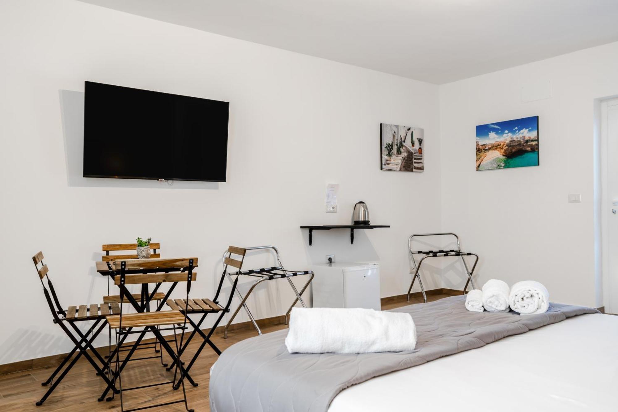 Pietramare Luxury Suites Bari Eksteriør bilde