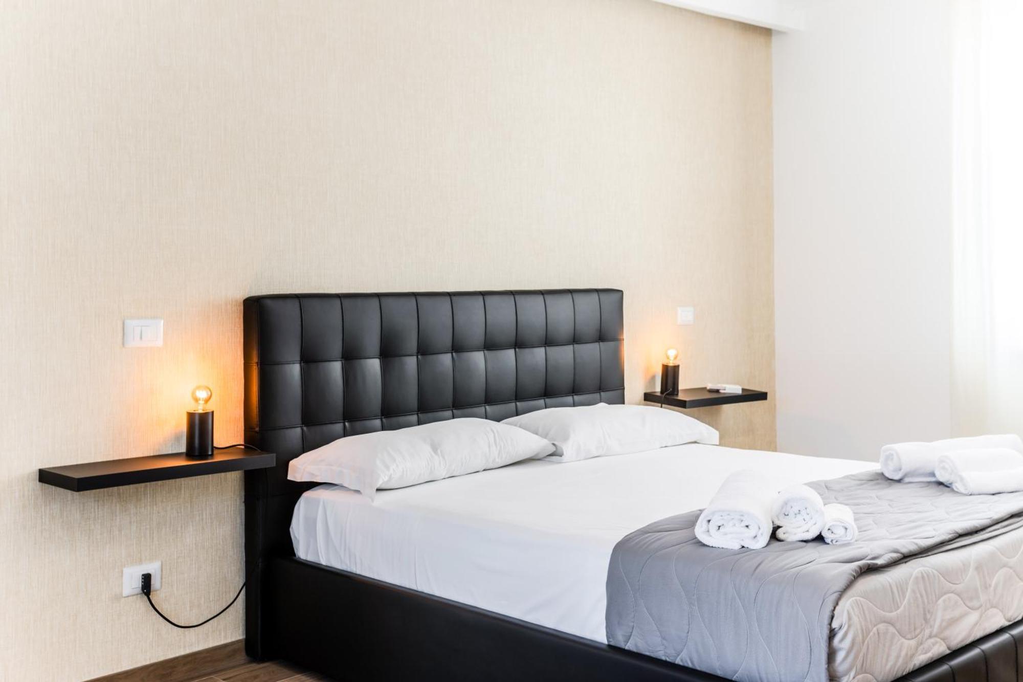 Pietramare Luxury Suites Bari Eksteriør bilde