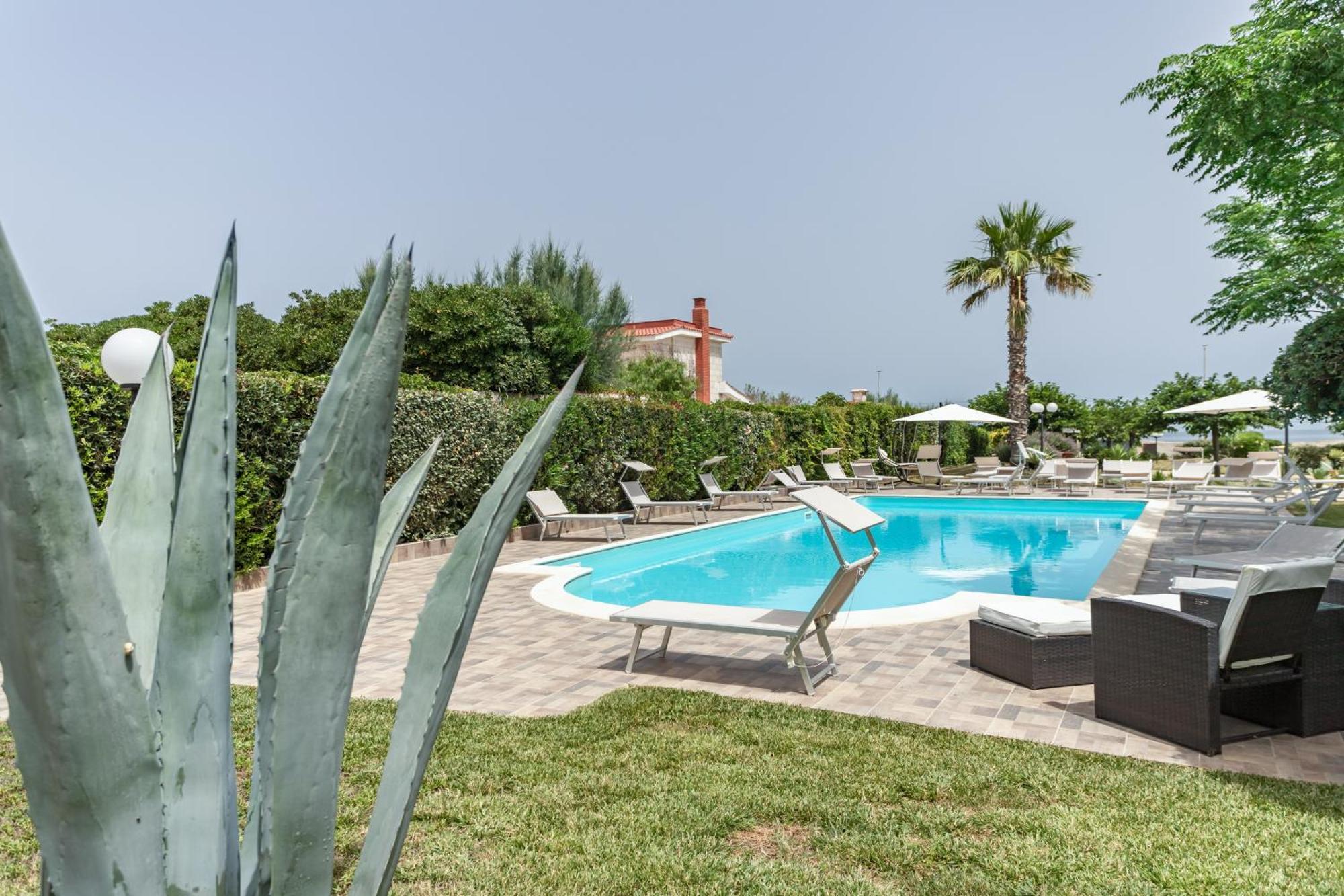 Pietramare Luxury Suites Bari Eksteriør bilde