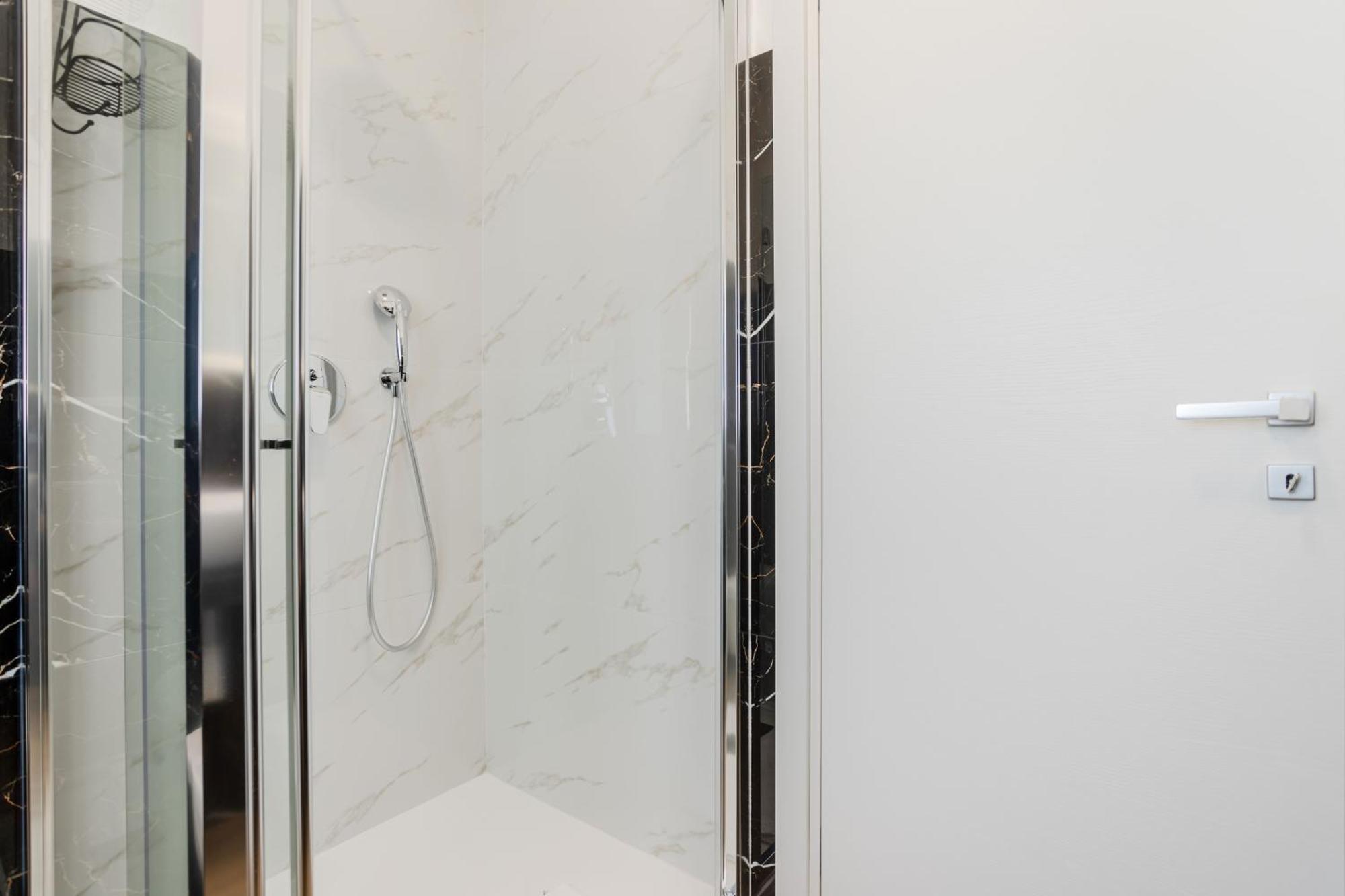 Pietramare Luxury Suites Bari Eksteriør bilde