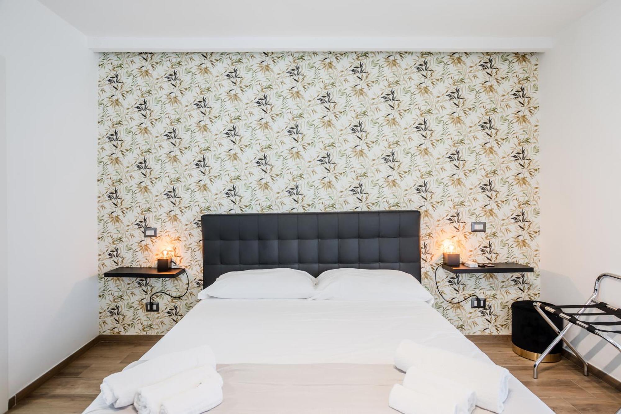 Pietramare Luxury Suites Bari Eksteriør bilde
